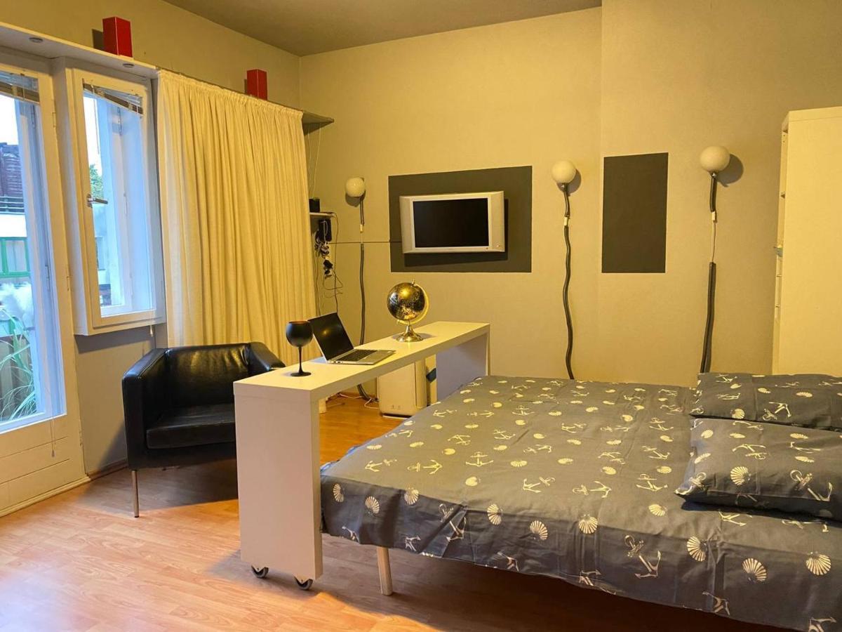 Cozy Modern Apartment With Small Balcony In The Heart Of 柏林 外观 照片