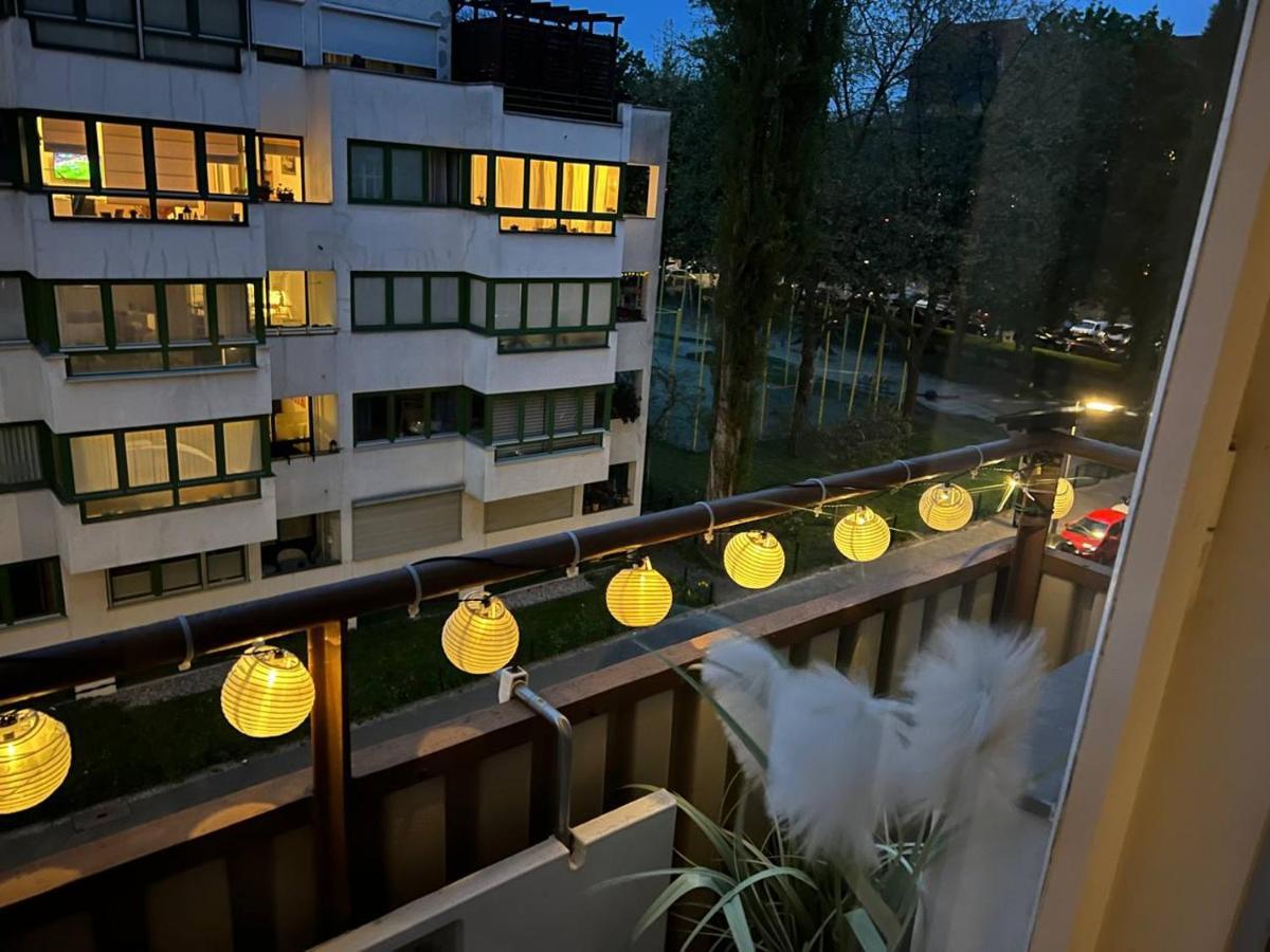 Cozy Modern Apartment With Small Balcony In The Heart Of 柏林 外观 照片