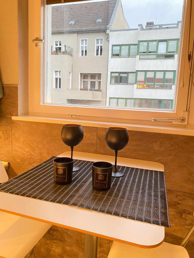 Cozy Modern Apartment With Small Balcony In The Heart Of 柏林 外观 照片