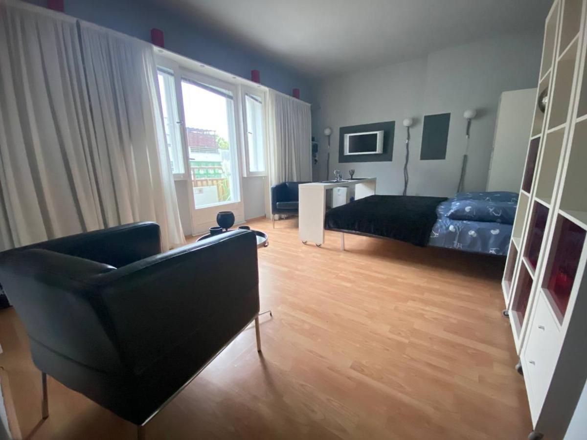 Cozy Modern Apartment With Small Balcony In The Heart Of 柏林 外观 照片