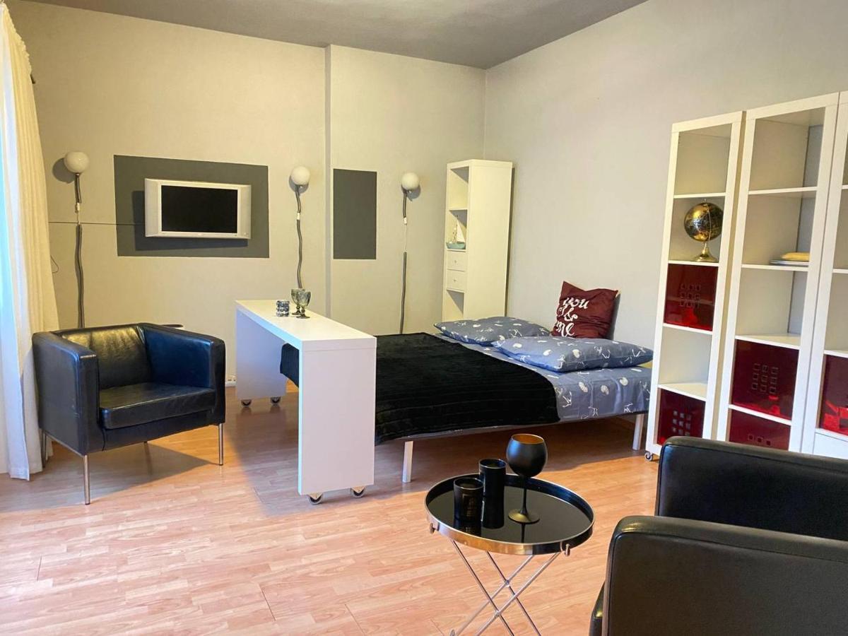Cozy Modern Apartment With Small Balcony In The Heart Of 柏林 外观 照片